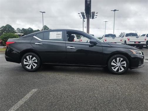 2025 Nissan Altima S