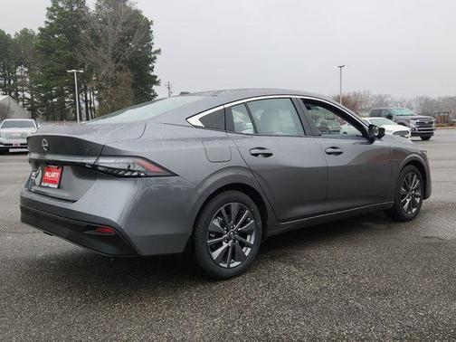 Gun Metallic 2026 Nissan Sentra SL