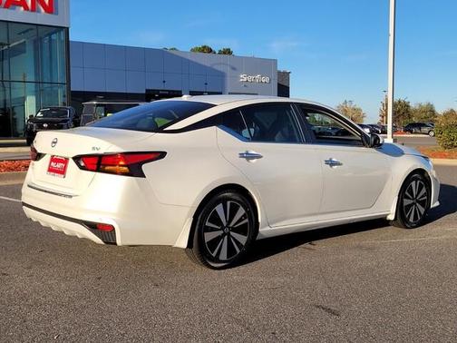 2022 Nissan Altima 2.5 SV