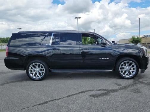 2018 GMC Yukon XL SLT