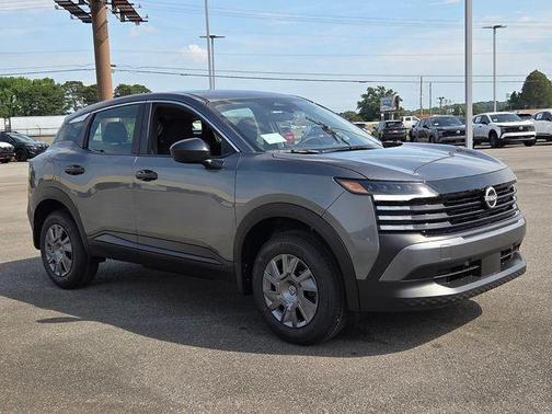 Gun Metallic 2026 Nissan Kicks S