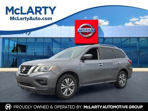 Gray 2020 Nissan Pathfinder SL