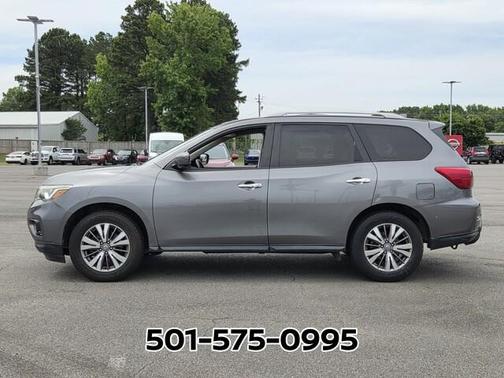 Gray 2020 Nissan Pathfinder SL