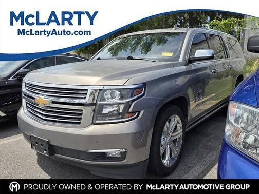 Pepperdust Metallic 2017 Chevrolet Suburban Premier