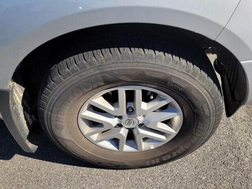 2021 Nissan Frontier SV