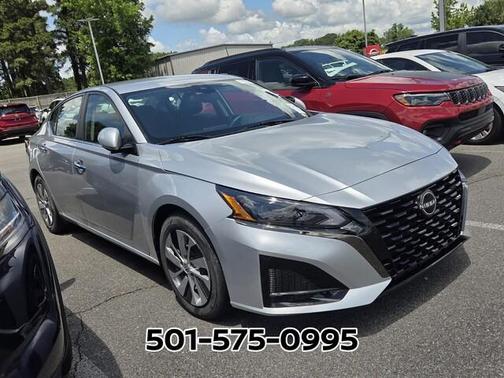 Brilliant Silver Metallic 2023 Nissan Altima 2.5 S