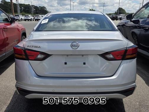 Brilliant Silver Metallic 2023 Nissan Altima 2.5 S