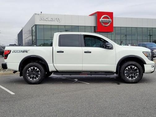 2024 Nissan Titan PRO-4X