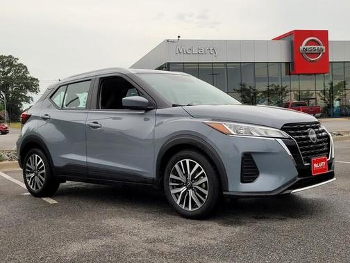 2022 Nissan Kicks SV
