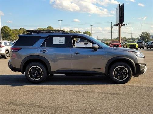 2025 Nissan Pathfinder Rock Creek