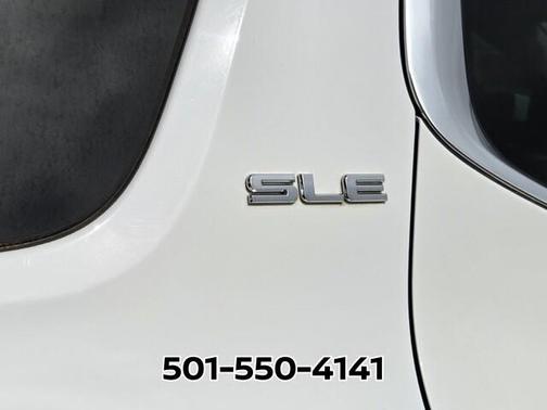 Summit White 2018 GMC Acadia SLE-2