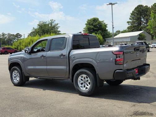 Gun Metallic 2026 Nissan Frontier S