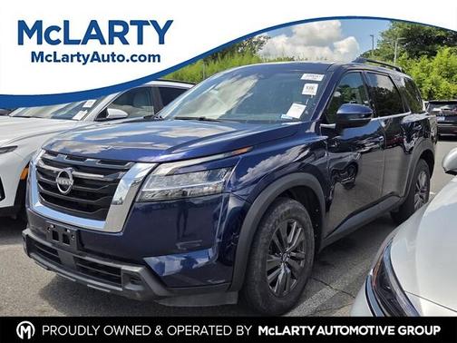 Deep Ocean Blue 2022 Nissan Pathfinder SV