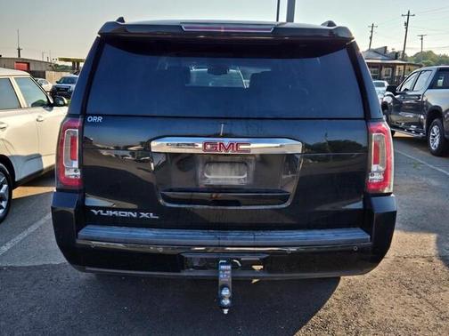 2018 GMC Yukon XL SLT