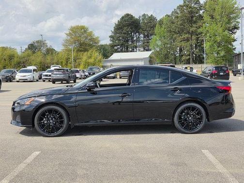 Black 2026 Nissan Altima 2.5 SR