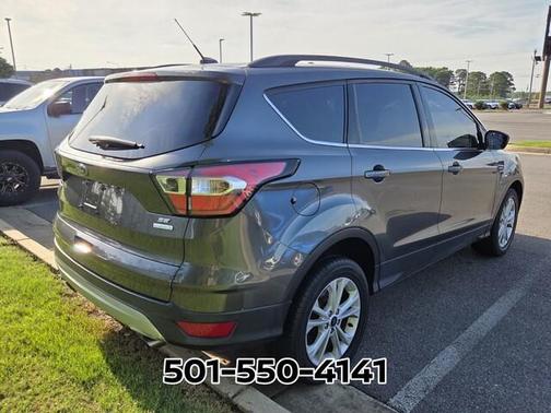 Magnetic 2018 Ford Escape SE