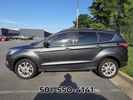 Magnetic 2018 Ford Escape SE