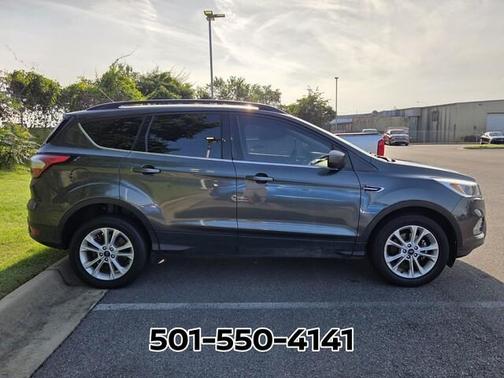 Magnetic 2018 Ford Escape SE