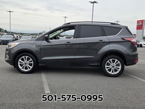 Magnetic 2018 Ford Escape SE