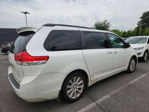 2012 Toyota Sienna Base