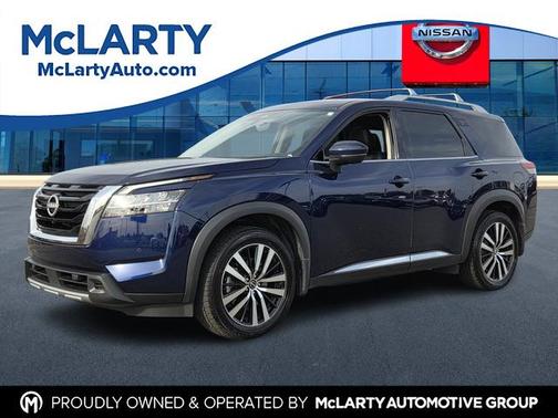 2023 Nissan Pathfinder Platinum