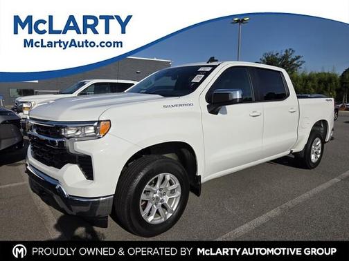 Summit White 2023 Chevrolet Silverado 1500 LT