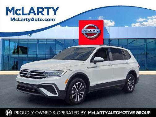 Pure White 2022 Volkswagen Tiguan 2.0T S