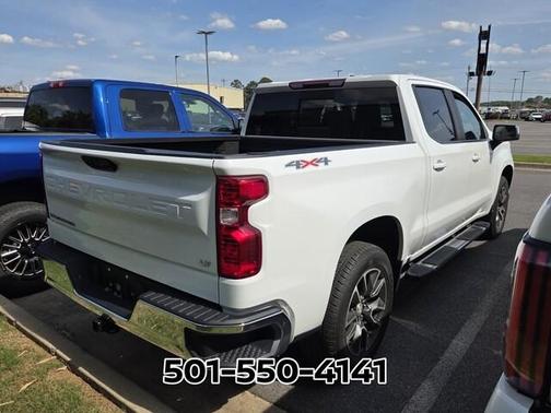 Summit White 2022 Chevrolet Silverado 1500 LT