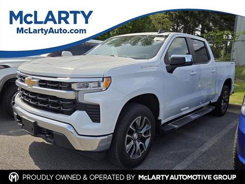 Summit White 2022 Chevrolet Silverado 1500 LT
