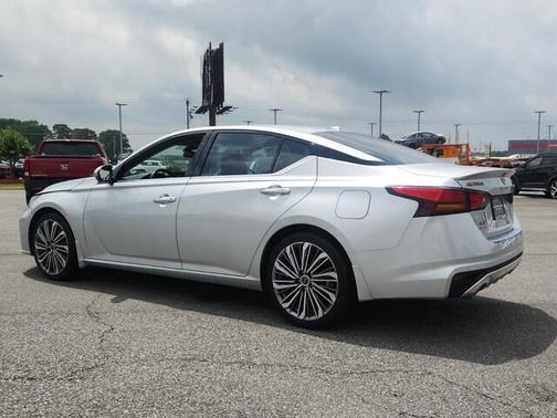 2023 Nissan Altima 2.5 SL