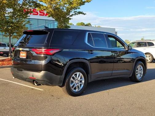2023 Chevrolet Traverse LS