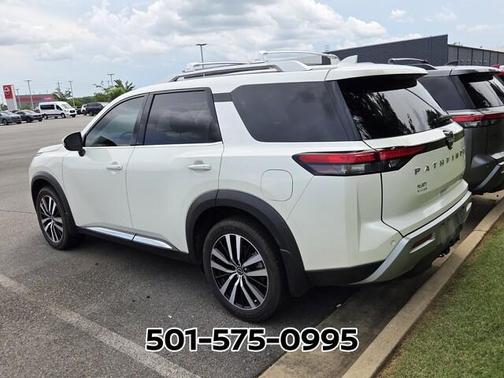 Pearl White 2024 Nissan Pathfinder Platinum
