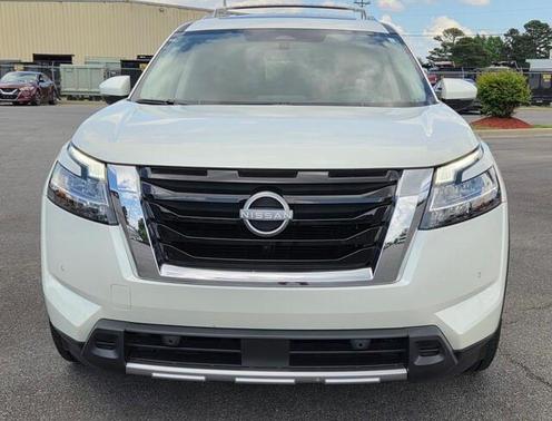 Pearl White 2024 Nissan Pathfinder Platinum