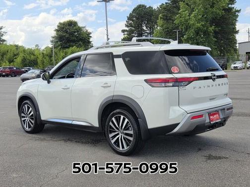 Pearl White 2024 Nissan Pathfinder Platinum