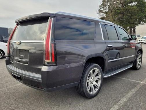 2016 Cadillac Escalade ESV Luxury