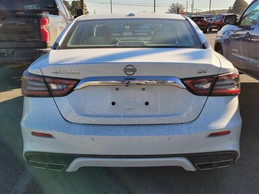 2023 Nissan Maxima SV
