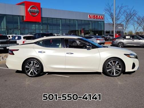 2023 Nissan Maxima SV