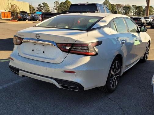 2023 Nissan Maxima SV