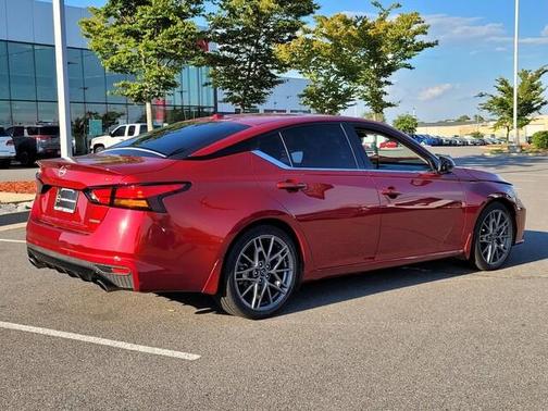 2024 Nissan Altima 2.0 SR
