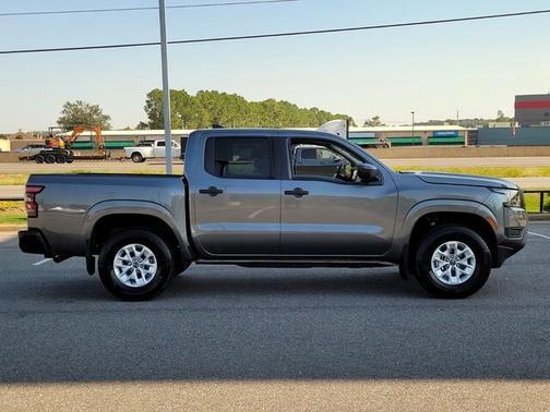 2025 Nissan Frontier S