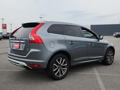 2017 Volvo XC60 T6 Dynamic