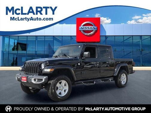 Black Clearcoat 2021 Jeep Gladiator Sport