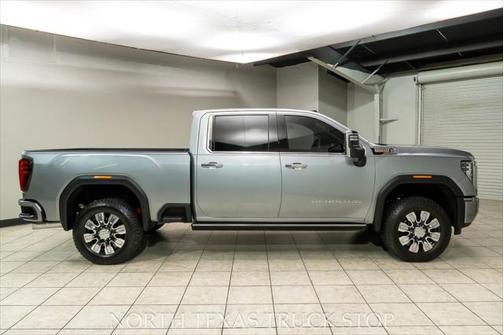 2024 GMC Sierra 2500 Denali