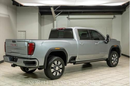 2024 GMC Sierra 2500 Denali