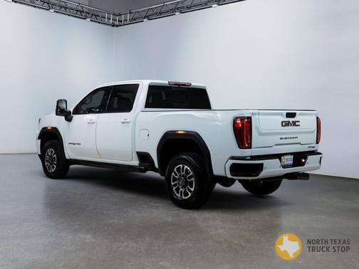 2022 GMC Sierra 2500 AT4