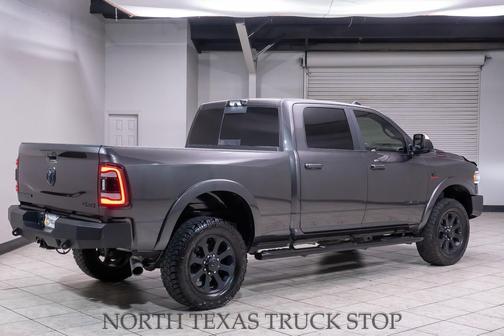 2022 RAM 2500 Laramie Crew Cab 4x4 6'4' Box