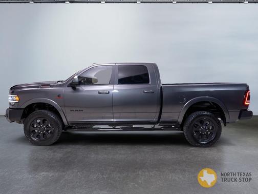 2022 RAM 2500 Laramie Crew Cab 4x4 6'4' Box