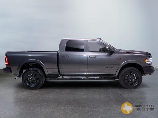 2022 RAM 2500 Laramie Crew Cab 4x4 6'4' Box