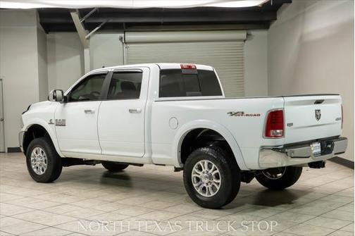 2017 RAM 2500 Laramie Crew Cab 4x4 6'4' Box