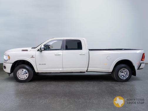 2020 RAM 3500 Laramie Crew Cab 4x4 8' Box